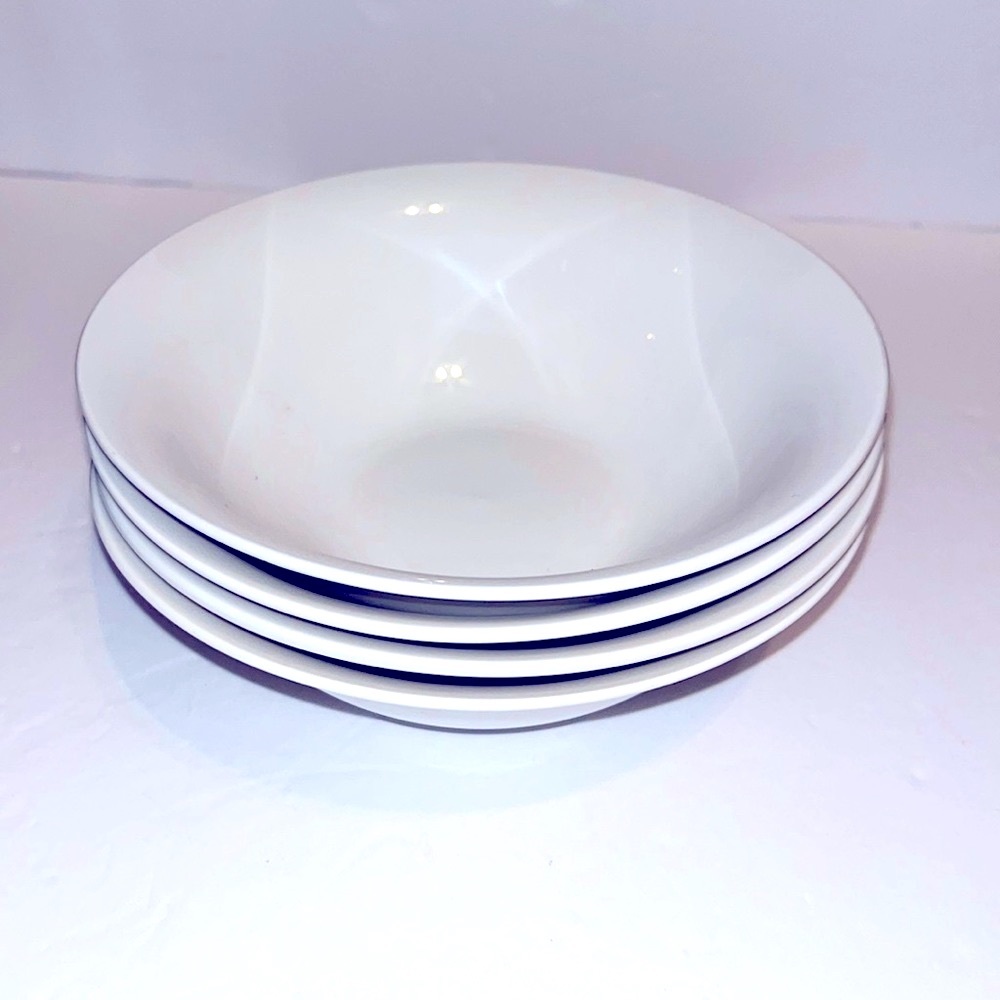 Set of 4 Gibson cereal/soup bowls